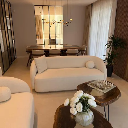 Luxury Pool Paskuqan - Lakeside فيلة تيرانا