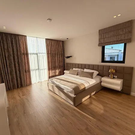 فيلة Luxury Pool Paskuqan - Lakeside *