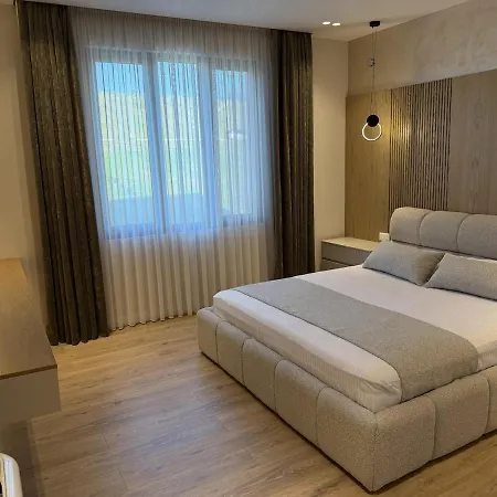 Luxury Pool Paskuqan - Lakeside וילה *