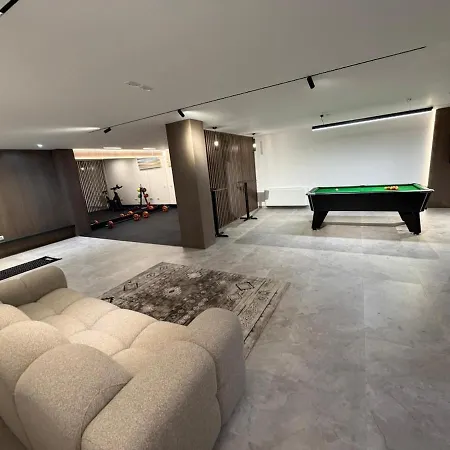 Luxury Pool Paskuqan - Lakeside * טיראנה