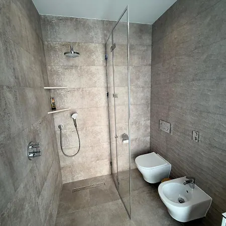 Luxury Pool Paskuqan - Lakeside וילה