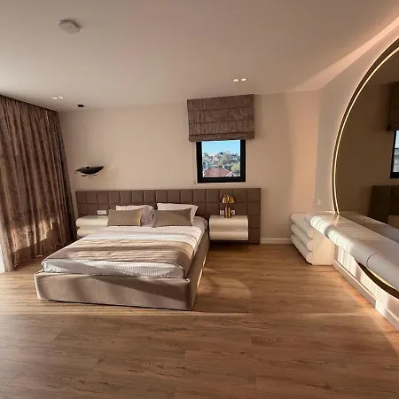 فيلة Luxury Pool Paskuqan - Lakeside تيرانا