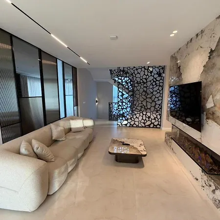 فيلة Luxury Pool Paskuqan - Lakeside *