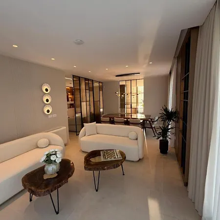 Luxury Pool Paskuqan - Lakeside * تيرانا