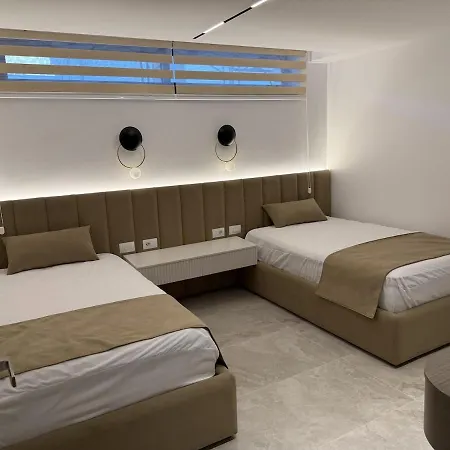 Luxury Pool Paskuqan - Lakeside تيرانا